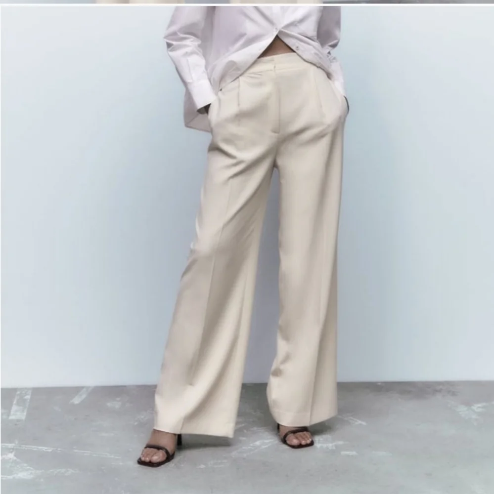 ZARA WIDE LEG PANTS Size XS